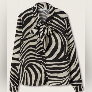 Mango: size size USA 12, EU XXL. New without the tag. Never worn